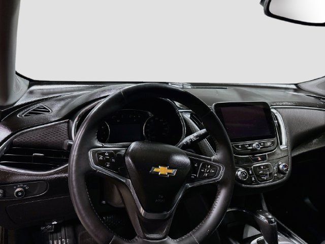 Used 2016 Chevrolet Malibu LT FWD image 10