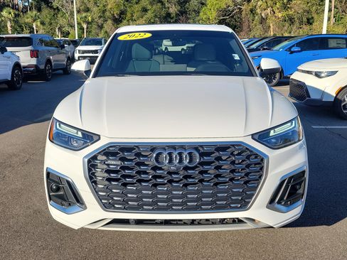 Used 2022 Audi Q5 2.0T Premium w/ Convenience Package image 2