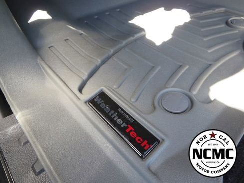 Used 2018 Ford F350 Lariat w/ Lariat Ultimate Package AWD/4WD image 30