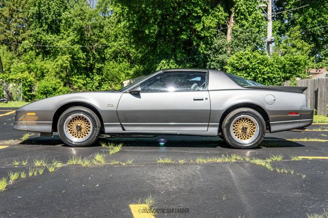 Used 1989 Pontiac Firebird Trans Am RWD image 15