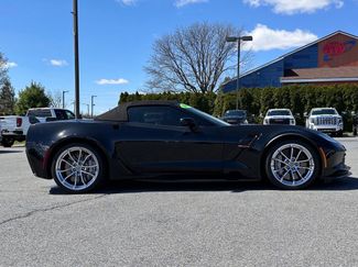 Used 2017 Chevrolet Corvette Grand Sport w/ Z07 Performance Package RWD video 3