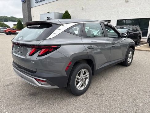 Used 2025 Hyundai Tucson SE AWD/4WD image 5