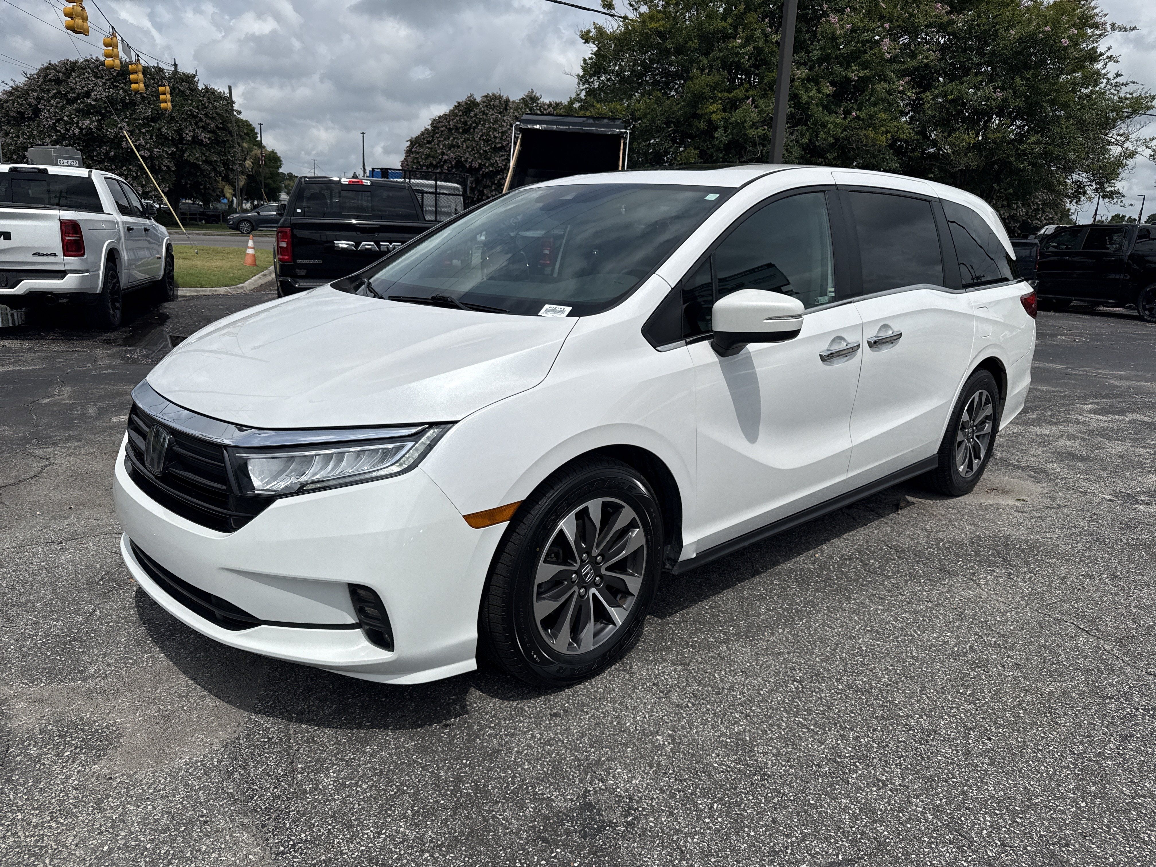 Used 2023 Honda Odyssey EX-L image 12