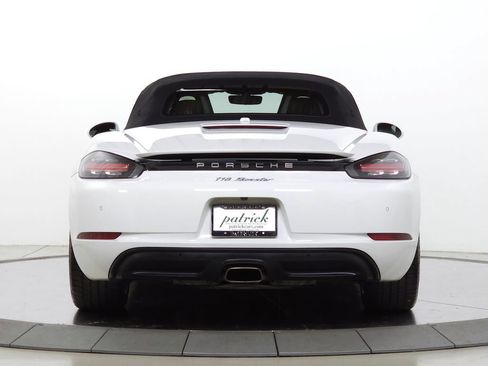 Used 2019 Porsche 718 Boxster RWD image 7