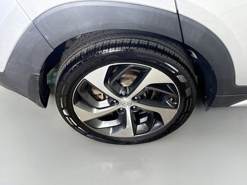 Used 2018 Hyundai Tucson Limited w/ Ultimate Package 02 image 33