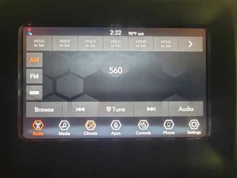 Used 2021 Jeep Cherokee Latitude Plus FWD image 25