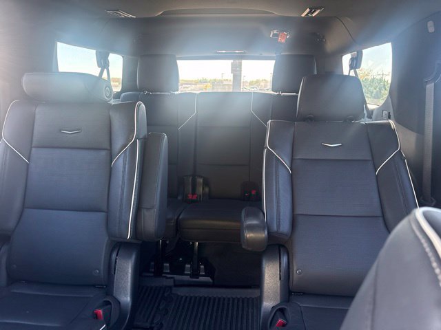 Used 2023 Cadillac Escalade ESV Premium Luxury w/ LPO, Floor Liner Package AWD/4WD image 4