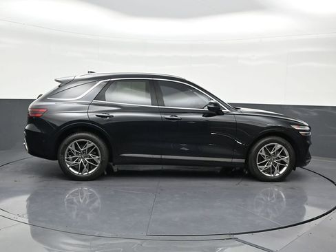 Used 2022 Genesis GV70 2.5T w/ Advanced Package image 7