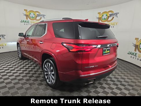 Used 2023 Chevrolet Traverse Premier AWD/4WD image 7