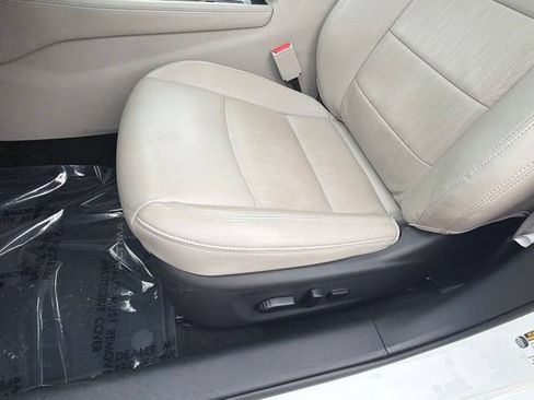 Used 2019 Nissan Altima 2.5 Platinum FWD image 18