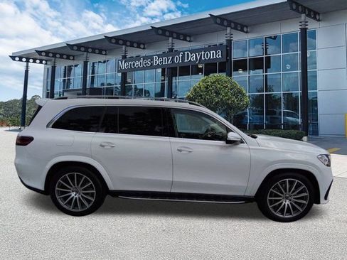 New 2026 Mercedes-Benz GLS 450 4MATIC image 3