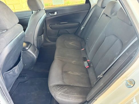 Used 2017 Kia Optima LX FWD image 18