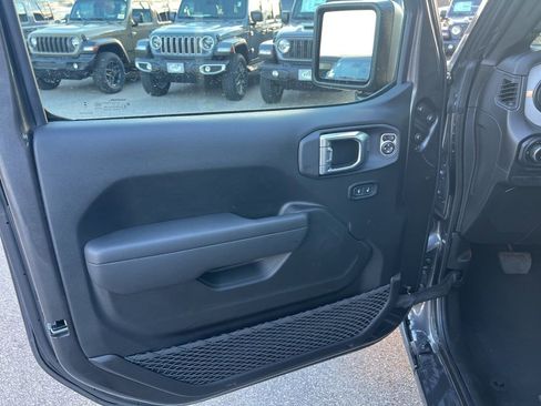 New 2026 Jeep Gladiator Sport image 17