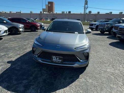 New 2026 Buick Envista Avenir image 3