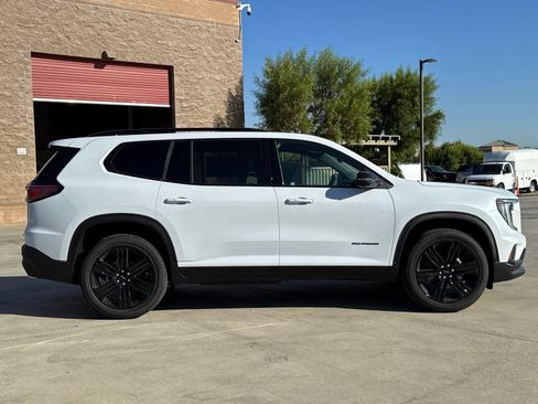 New 2026 GMC Acadia Elevation w/ Black Edition image 7