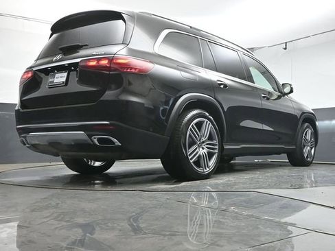 Used 2025 Mercedes-Benz GLS 450 4MATIC image 39