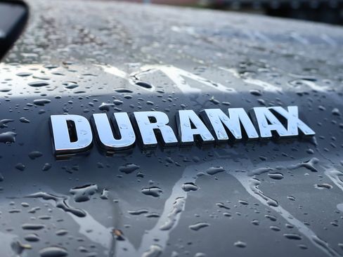 Used 2025 Chevrolet Silverado 1500 LTZ image 4