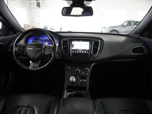 Used 2015 Chrysler 200 S w/ Navigation & Sound Group I FWD image 10