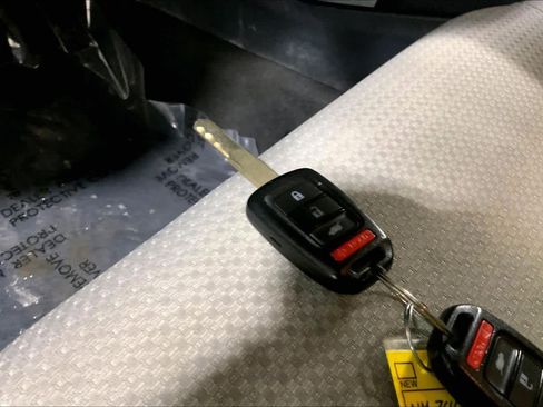 Used 2022 Honda HR-V LX image 14