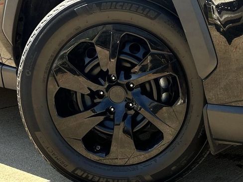 Used 2025 Toyota RAV4 LE image 11