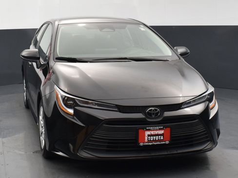 Used 2023 Toyota Corolla LE image 7