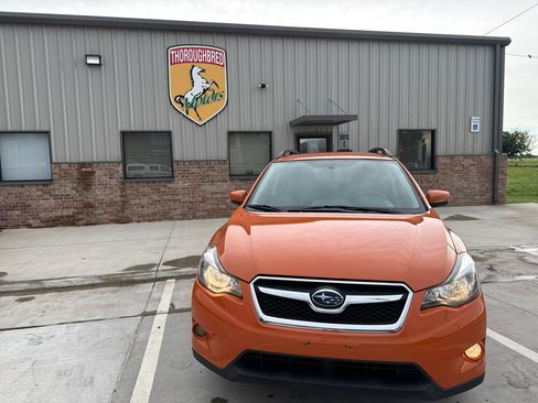 Used 2015 Subaru Crosstrek 2.0i Premium AWD/4WD image 4