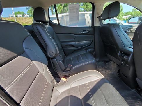 Used 2020 GMC Acadia Denali w/ GMC Pro Grade Package AWD/4WD image 6