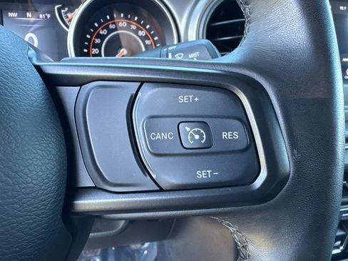 Certified 2022 Jeep Wrangler Willys image 27