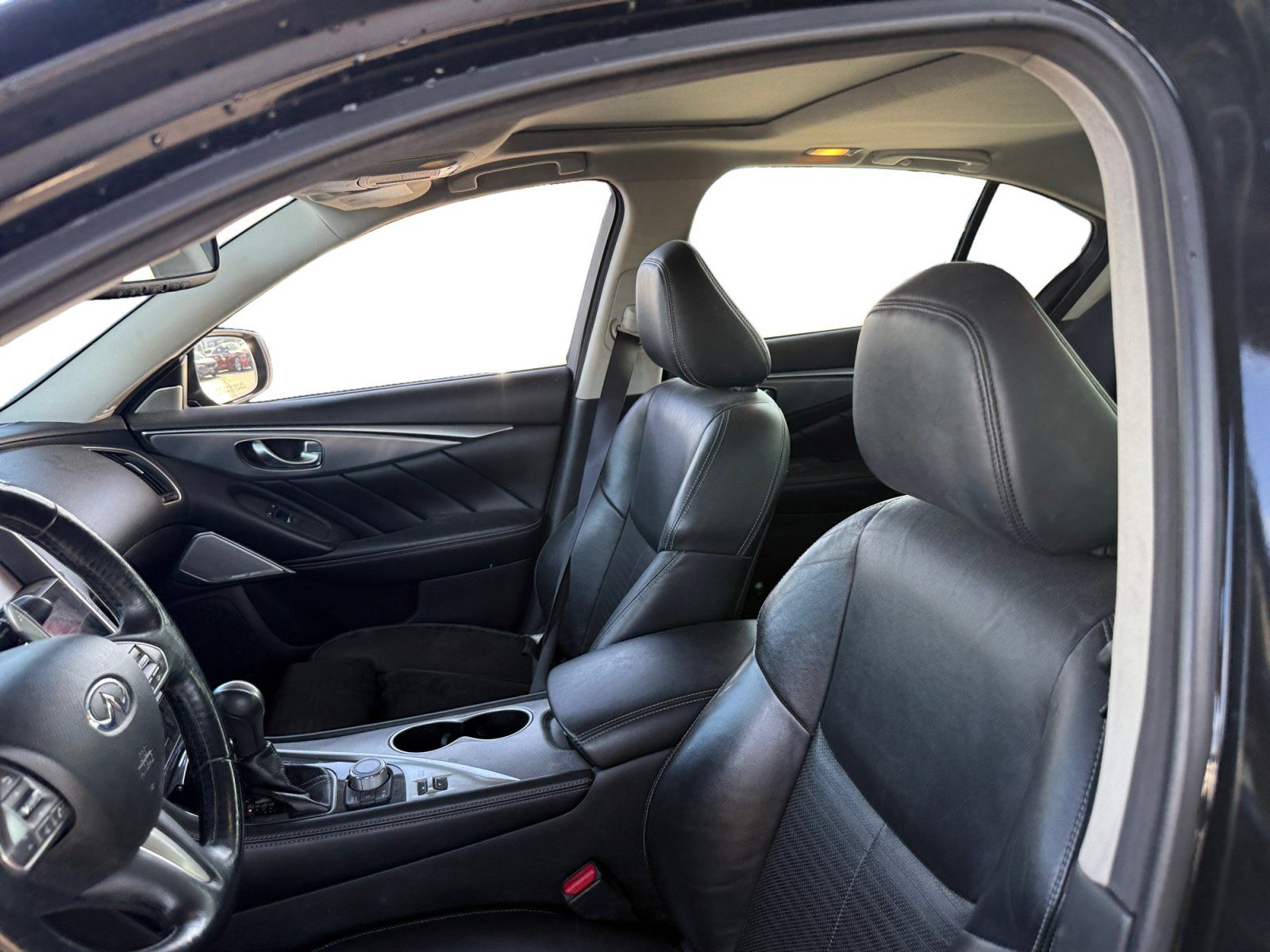 Used 2017 INFINITI Q50 Sport RWD image 10