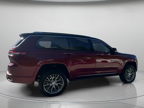 Used 2022 Jeep Grand Cherokee L Summit w/ Advanced Protech Group IV image 29