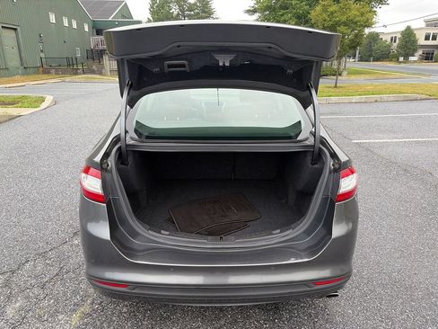 Used 2015 Ford Fusion SE w/ Equipment Group 202A FWD image 11
