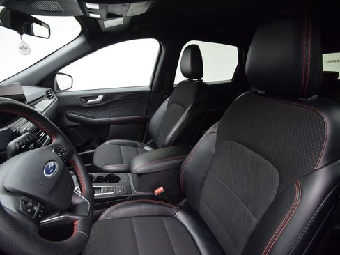 Used 2024 Ford Escape ST-Line w/ Cold Weather Package image 17