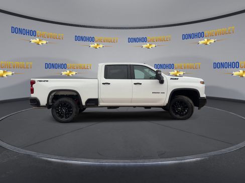 New 2026 Chevrolet Silverado 2500 Custom w/ Custom Value Package image 9