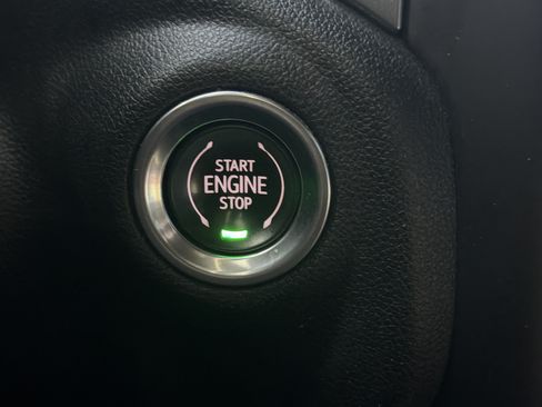 Used 2021 Chevrolet Silverado 1500 RST w/ Convenience Package II AWD/4WD image 30