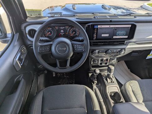 New 2026 Jeep Gladiator Sport image 10