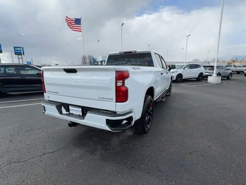 Used 2022 Chevrolet Silverado 1500 Custom AWD/4WD image 7