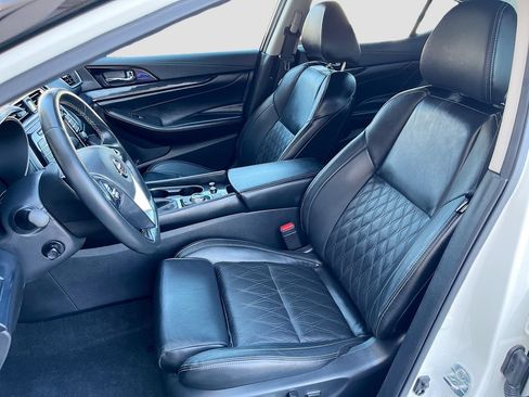 Used 2023 Nissan Maxima Platinum w/ Sport Mat Group FWD image 22