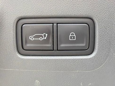 Used 2025 Hyundai Santa Fe Limited FWD image 19