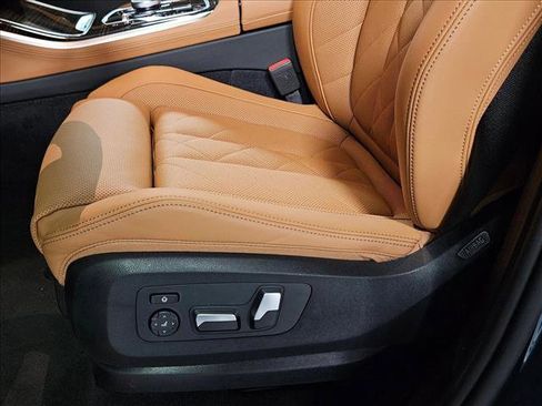 Used 2026 BMW X5 sDrive40i image 4