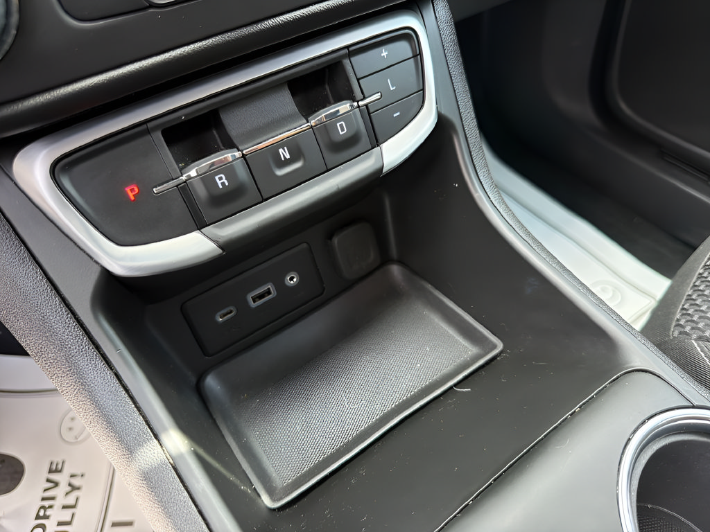 Used 2022 GMC Terrain SLE w/ Driver Convenience Package FWD image 41