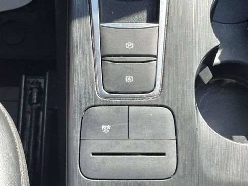 Certified 2025 Ford Escape ST-Line w/ Equipment Group 301A FWD image 22