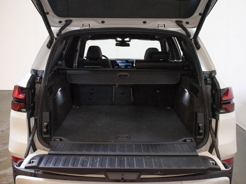 Certified 2026 BMW X5 xDrive40i w/ Parking Assistance Package image 27