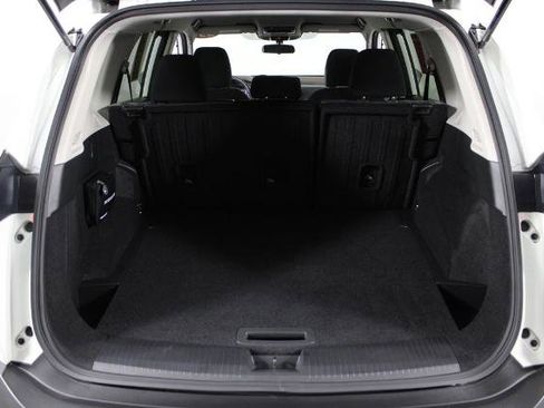 Certified 2023 Nissan Rogue SV image 18