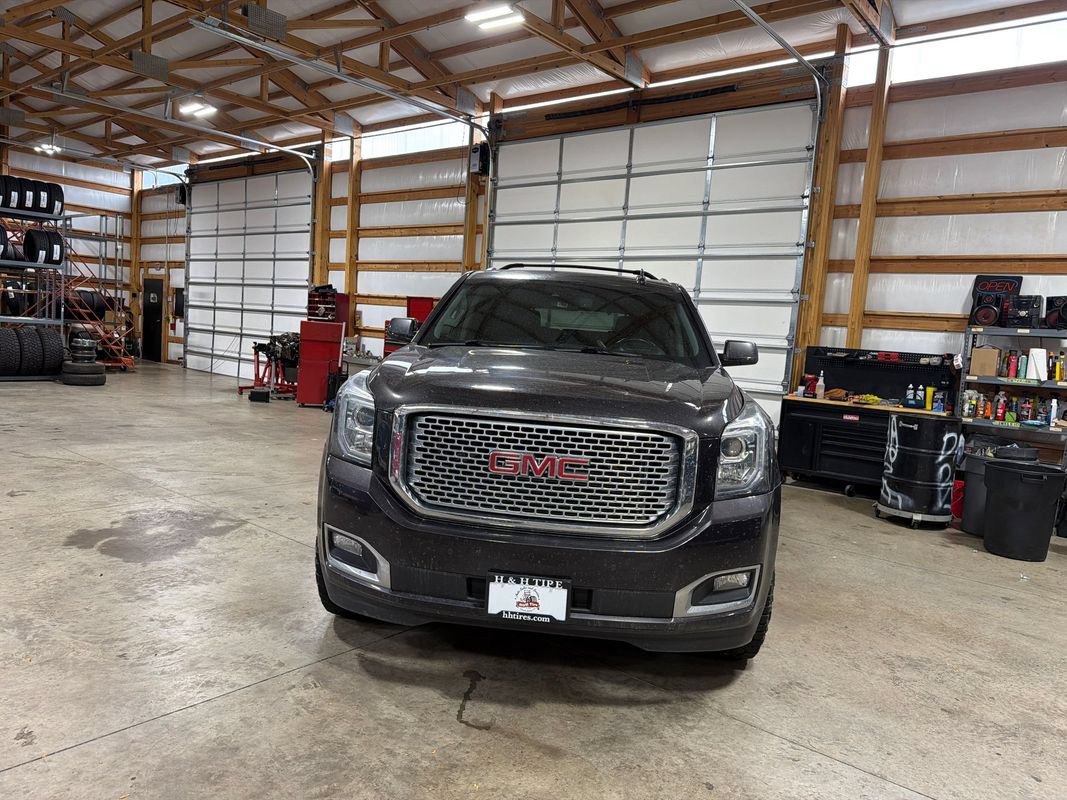 Used 2016 GMC Yukon Denali w/ Open Road Package AWD/4WD image 5