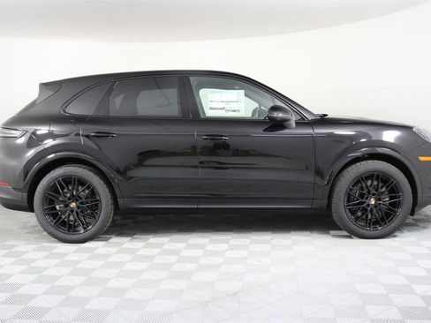New 2026 Porsche Cayenne image 8