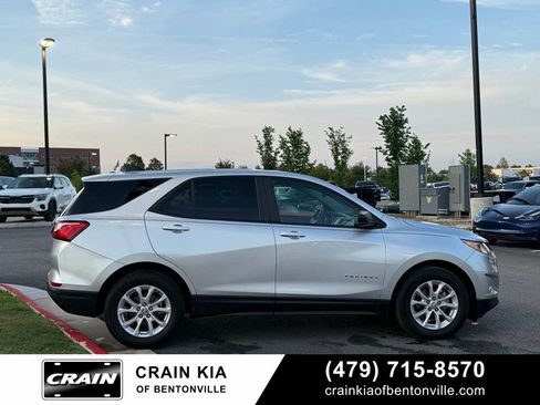 Used 2021 Chevrolet Equinox LS w/ LS Convenience Package FWD image 7