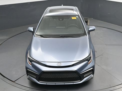 Used 2020 Toyota Corolla XSE image 32