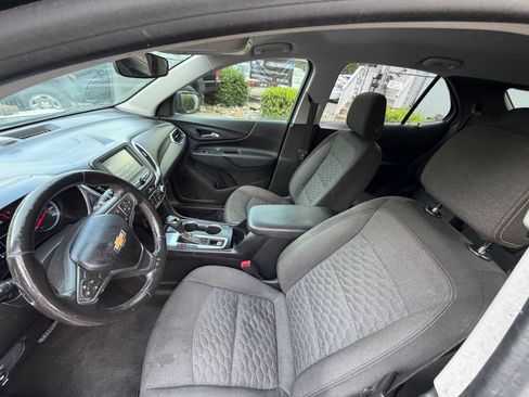 Used 2018 Chevrolet Equinox LT FWD image 10
