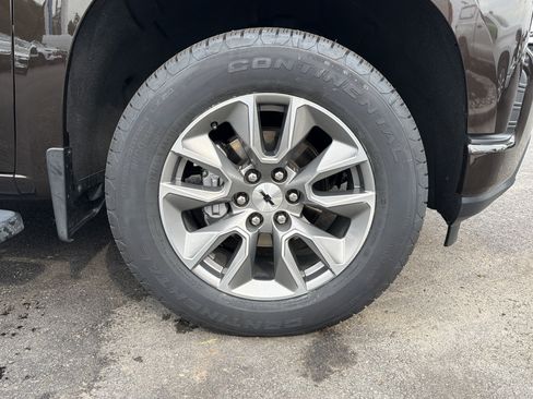 Used 2019 Chevrolet Silverado 1500 RST AWD/4WD image 13