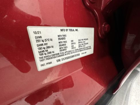 Used 2021 Tesla Model Y Long Range image 32